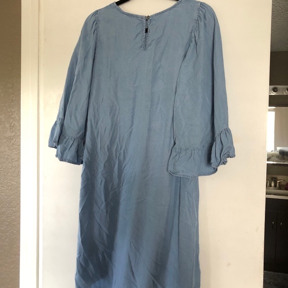 Blue denim dress with bell bottom sleeves - Picture 2 of 2